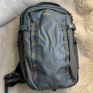 Lowepro HighLine BP 400 AW
